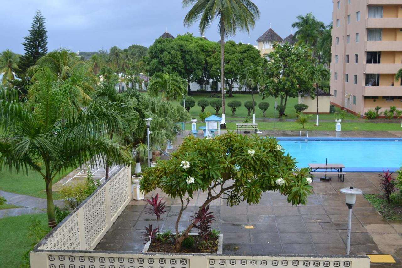 Turtle Beach Towers Apt 22 C - Ocho Rios Exteriör bild